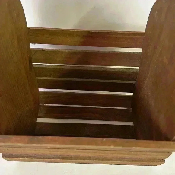 Vintage Wooden Apple Basket with Handle - Rustic Farmhouse Decor - Picture 6 of 7